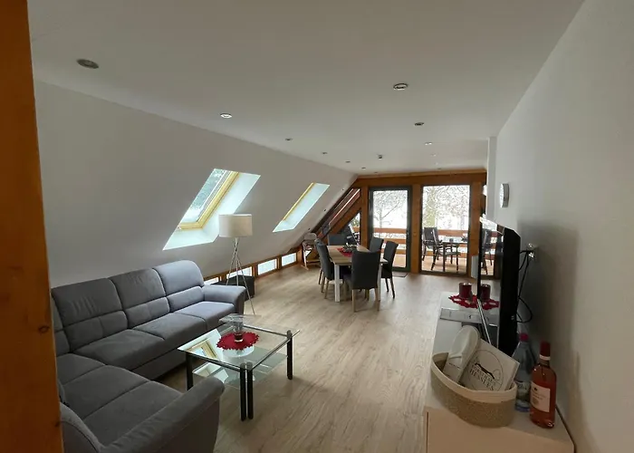 Im Wald - Mit Schwimmbad! *