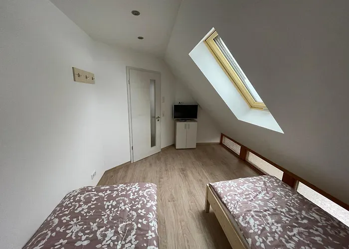 Im Wald - Mit Schwimmbad! Hessles