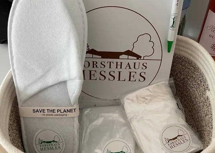 Im Wald - Mit Schwimmbad!