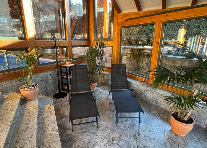 Im Wald - Mit Schwimmbad! Hessles