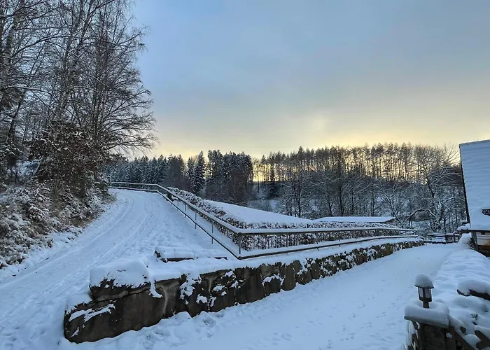 Im Wald - Mit Schwimmbad! Apartament Hessles